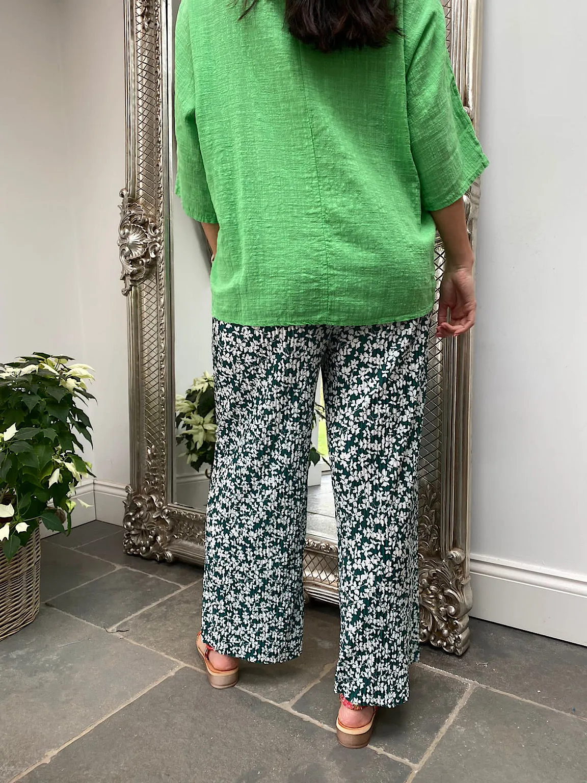 Floral Plisse Flow Trousers