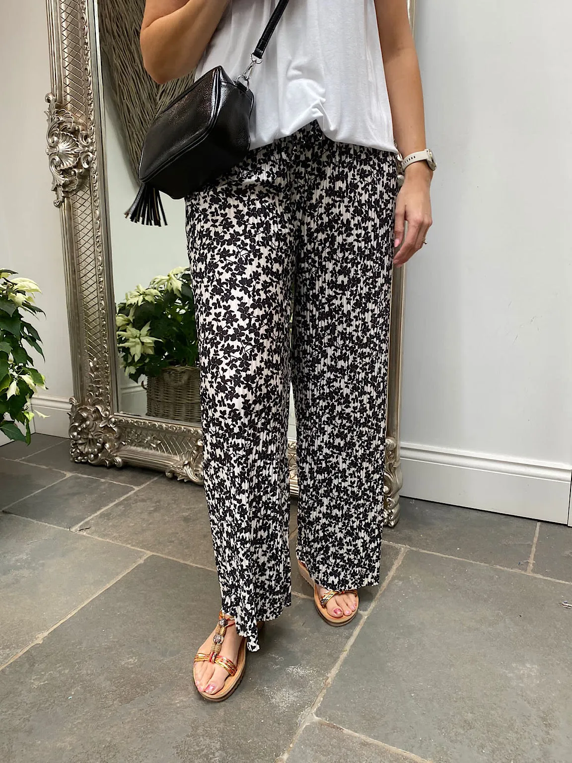 Floral Plisse Flow Trousers