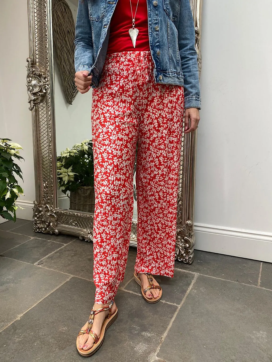 Floral Plisse Flow Trousers