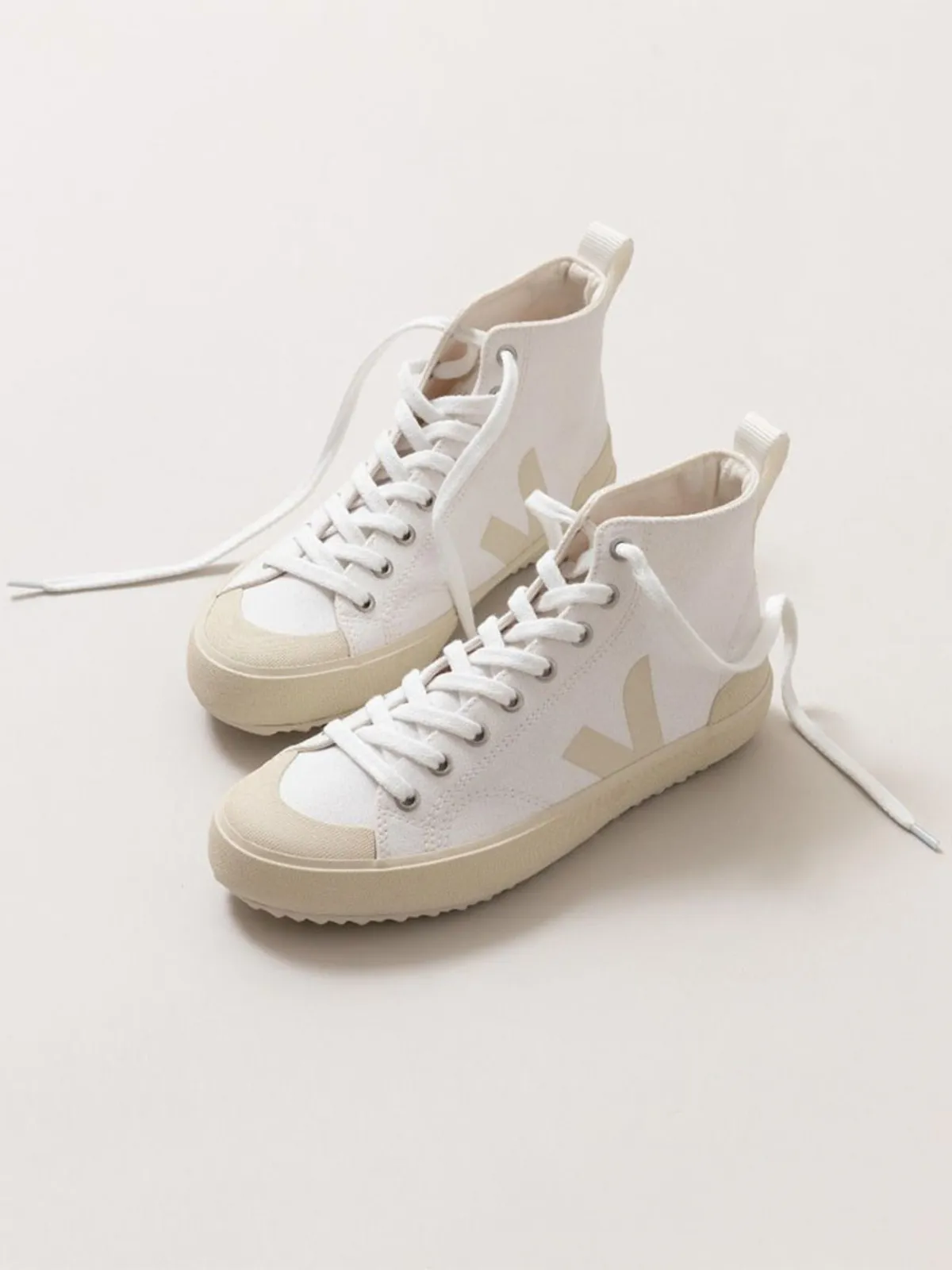 Unisex VEJA Nova High Top Sneaker - White/Pierre